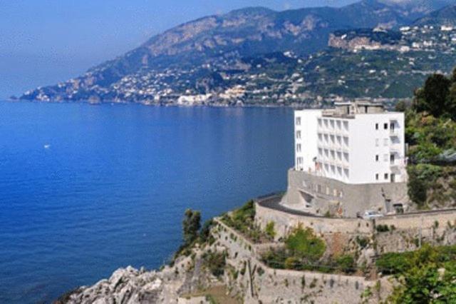 Residence Due Torri Maiori Exterior photo