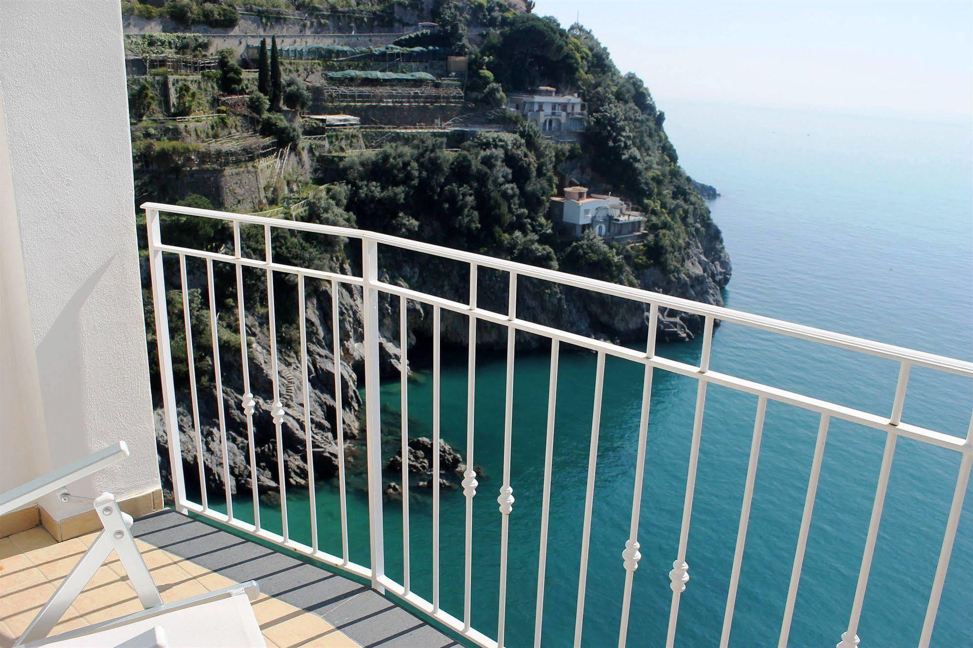 Residence Due Torri Maiori Exterior photo